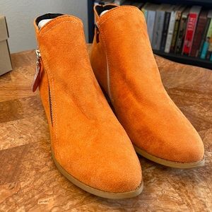 NWOT ROSY | Orange Dual-Zip Ankle Bootie  ZL840
